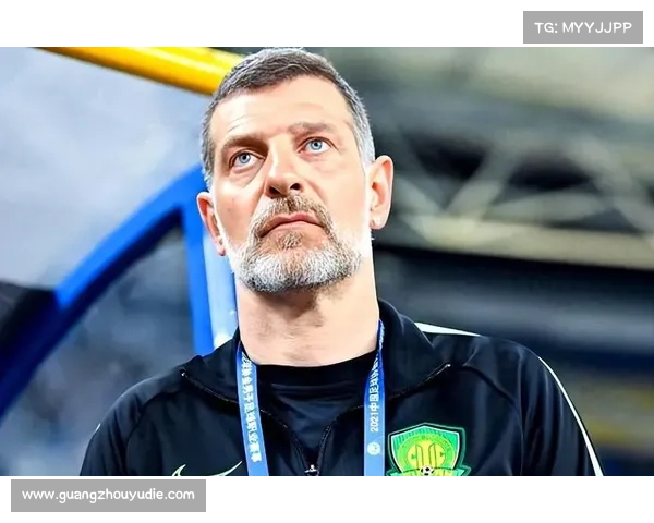 比利时名帅克莱门特或将接手国安 国足教练组同步进行调整