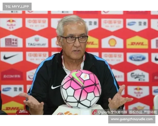 拜仁高层透露凯恩未来长远规划仍在评估阶段 帕瓦尔续约未最终敲定